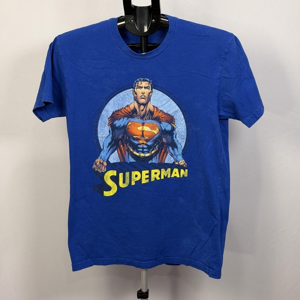 Superman Shirt Mens Medium Blue Graphic Tee DC Comics Superhero Logo Crewneck